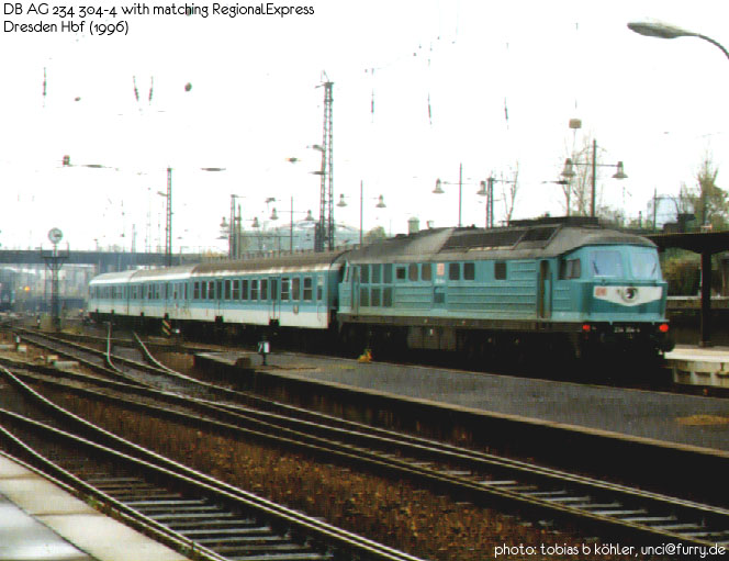 http://railfaneurope.net/pix/de/diesel/234/mint/234_304-4.jpg