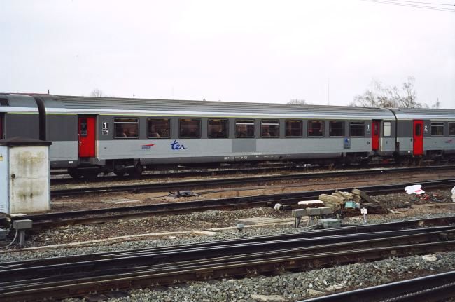 http://railfaneurope.net/pix/fr/car/Corail/TER/Alsace/SNCF_Corail_TER_TER200_A10tu_1.jpg